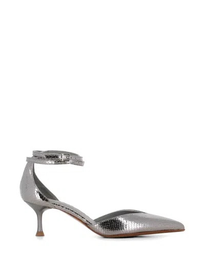Sergio Levantesi Décolletè Camelia 6 Aspis Ankle Strap Pointed Pumps In Silver