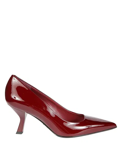 Sergio Levantesi T50 Vernice Pumps In Red