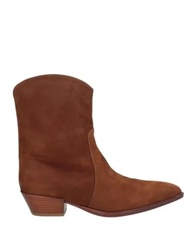 Sergio Levantesi Woman Ankle Boots Brown Size 9.5 Leather