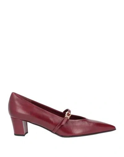 Sergio Levantesi Woman Pumps Burgundy Size 8.5 Leather