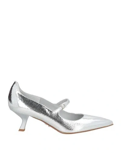 Sergio Levantesi Woman Pumps Silver Size 8 Leather In Metallic