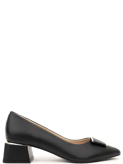 Sergio Moretti Classic Mid Heel Pumps With Pointed Toe In Black