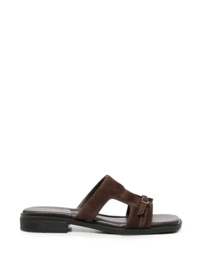 Sergio Moretti Firenze Buckle-detail Suede Sandals In Brown