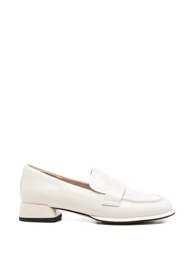 Sergio Moretti Firenze Patent-finish Loafers In Neutral