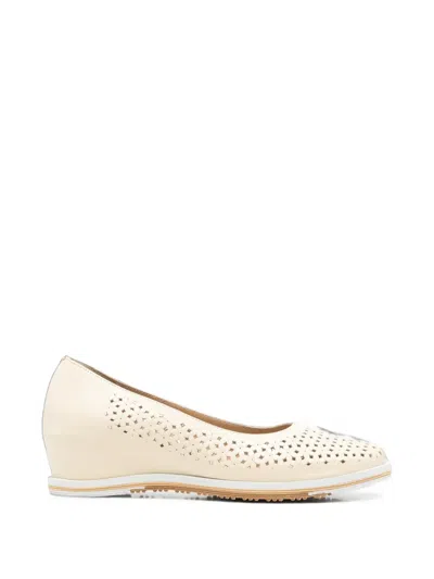 Sergio Moretti Firenze Perforated Wedge Pumps In Neutral
