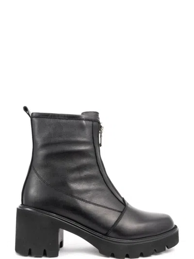 Sergio Moretti Smooth Cow Leather Ankle Boots In Black