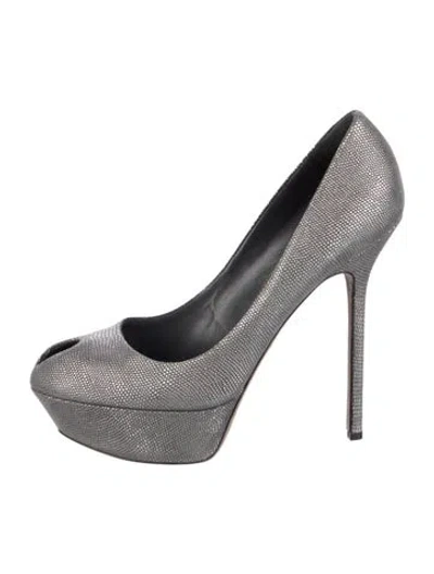 Pre-owned Sergio Rossi Leather Keyhole Accent Pumps In Gray