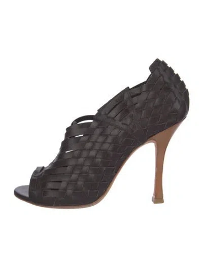 Pre-owned Sergio Rossi Leather Pumps In Black