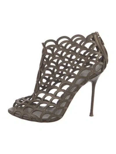 Pre-owned Sergio Rossi Leather Pumps In Gray