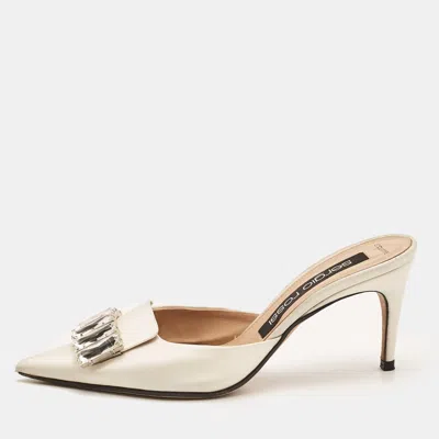 Sergio Rossi Off White Satin Crystal Embellished Mules In Gold