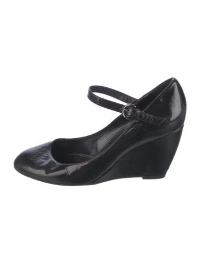 Pre-owned Sergio Rossi Patent Leather Pumps In Black