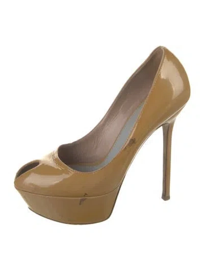 Pre-owned Sergio Rossi Patent Leather Pumps In Neutrals