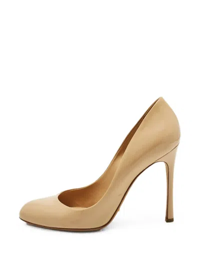 Pre-owned Sergio Rossi Round-toe Leather Heeled Pumps In Neutral