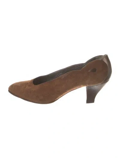Pre-owned Sergio Rossi Suede Pumps In Brown