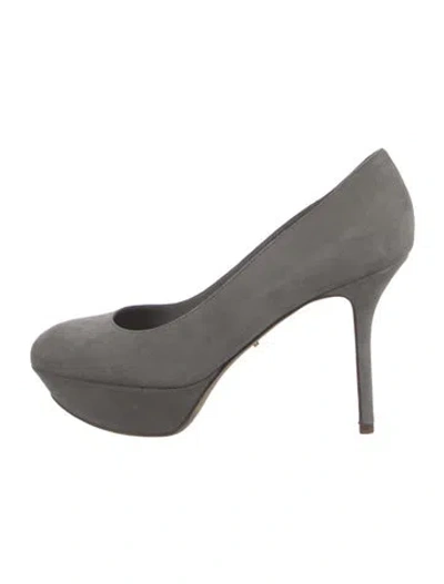 Pre-owned Sergio Rossi Suede Pumps In Gray