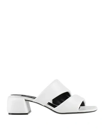 SERGIO ROSSI SERGIO ROSSI WOMAN SANDALS WHITE SIZE 7.5 LEATHER