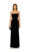 Ser.o.ya Noela Velvet Gown In 블랙