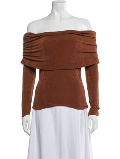Pre-owned Ser.o.ya Off-the-shoulder Long Sleeve Top In Brown