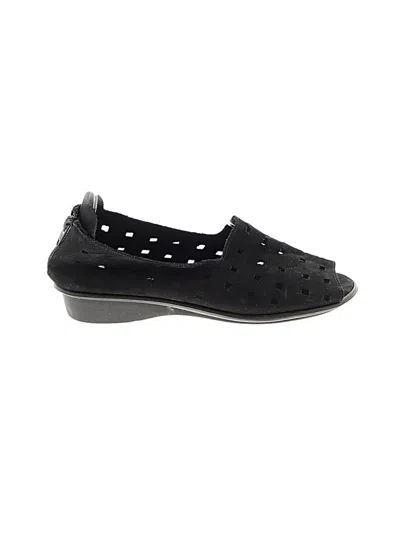 Pre-owned Sesto Meucci Flats In Black
