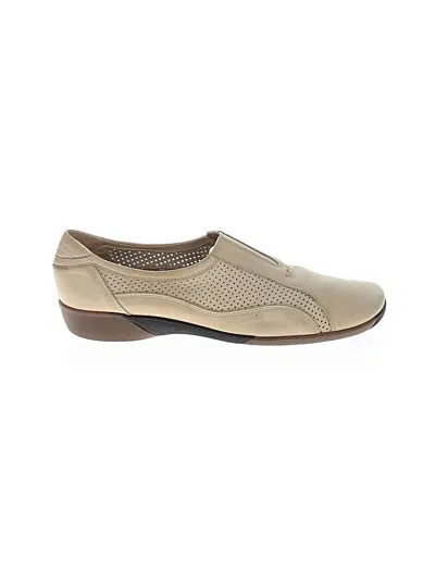 Pre-owned Sesto Meucci Flats In Tan