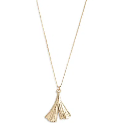 Set & Stones Camden Leaf Pendant Necklace In Gold
