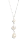 Set & Stones Clove Three Pearl Pendant Necklace In White