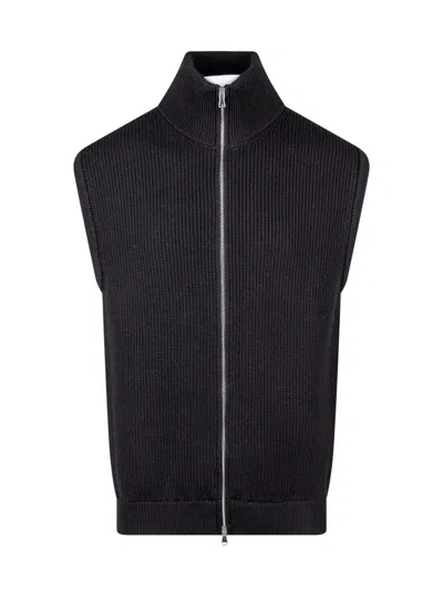 Seven Gauge Merino Waistcoat In Black