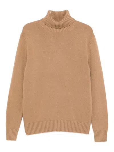 SEVEN GAUGE TIMELESS CAMEL KNIT SWEATER WITH SMOOTH TEXTURE