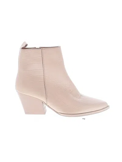 Pre-owned Seychelles Ankle Boots In Ivory