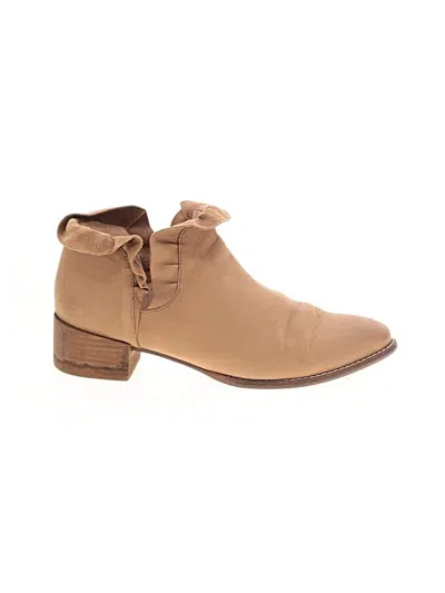 Pre-owned Seychelles Ankle Boots In Tan