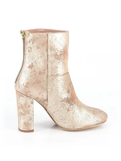 Pre-owned Seychelles Boots In Gold