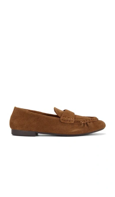 Seychelles Day Trip Loafer In Tan Suede