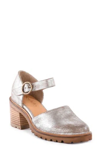 Seychelles Lock & Key Pump In Silver