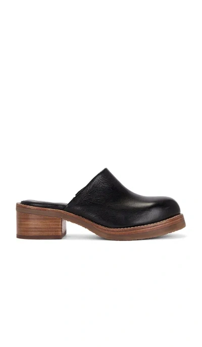 Seychelles Magic Hour Mule In Black