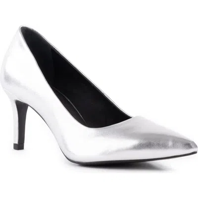 SEYCHELLES SEYCHELLES MOTIVE POINTED TOE PUMP