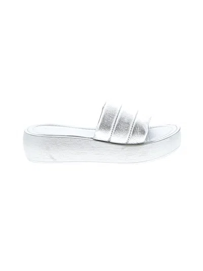 Pre-owned Seychelles Sandals In Silver