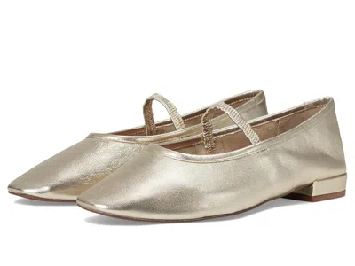 Seychelles Sweetheart Flat In Gold