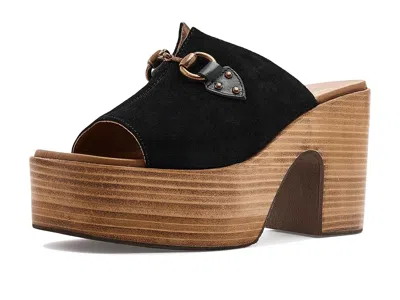 Seychelles Take The Lead In Black