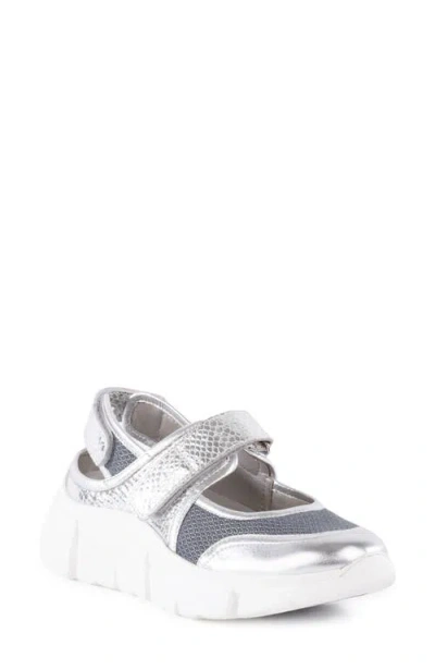 Seychelles Track Star Sneaker