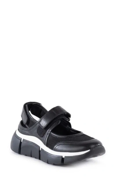Seychelles Track Star Sneaker