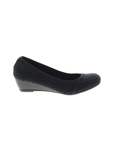 Pre-owned Seychelles Wedges In Black