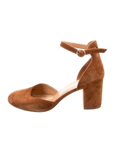 Pre-owned Sézane Suede Pumps In Brown