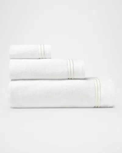 Sferra Aura Nuova Hand Towel In White/ivory