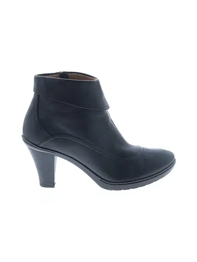 Pre-owned Söfft Ankle Boots In Black