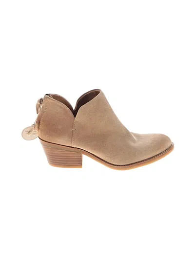 Pre-owned Söfft Ankle Boots In Tan