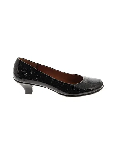 Pre-owned Söfft Heels In Black