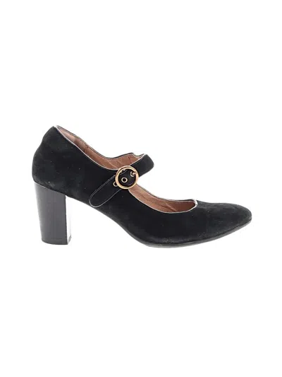 Pre-owned Söfft Heels In Black