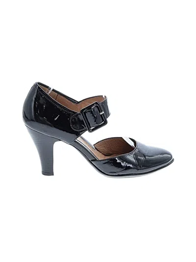 Pre-owned Söfft Heels In Black