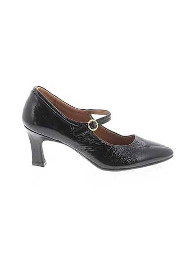 Pre-owned Söfft Heels In Black