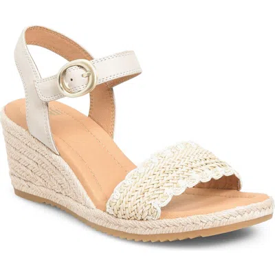 Söfft Inez Wedge Sandal In Beige/latte